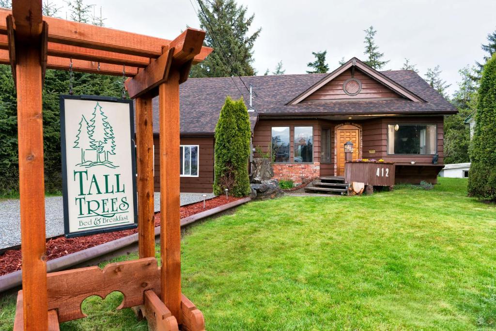 Tall Trees Bed & Breakfast Принц Рупърт Екстериор снимка