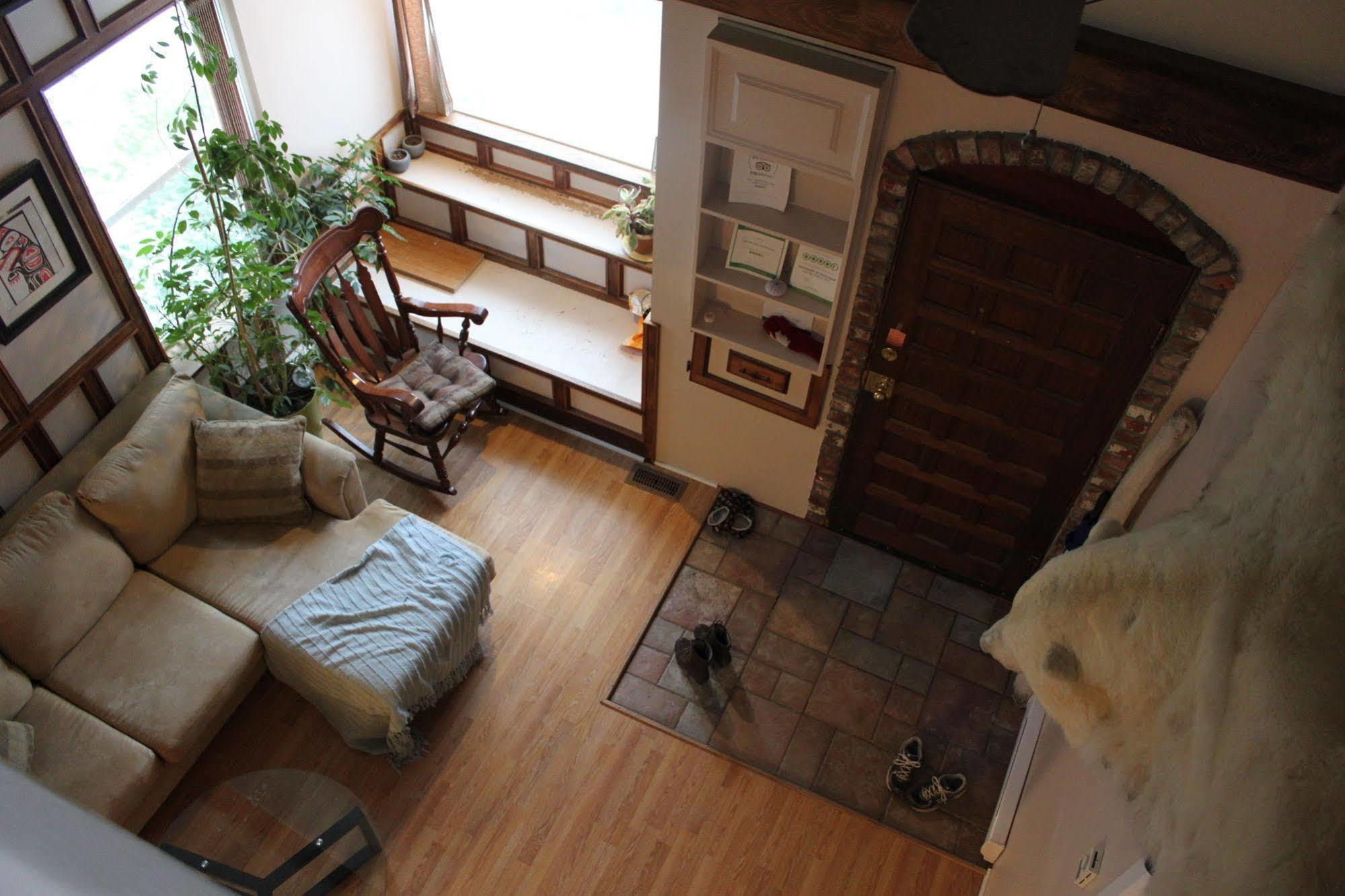Tall Trees Bed & Breakfast Принц Рупърт Екстериор снимка