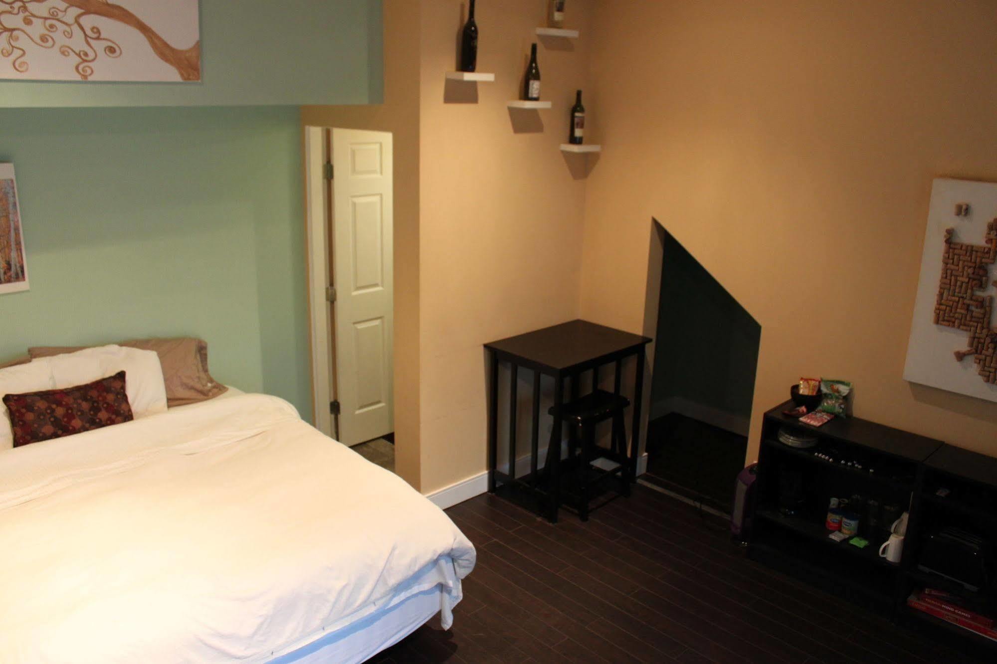 Tall Trees Bed & Breakfast Принц Рупърт Екстериор снимка