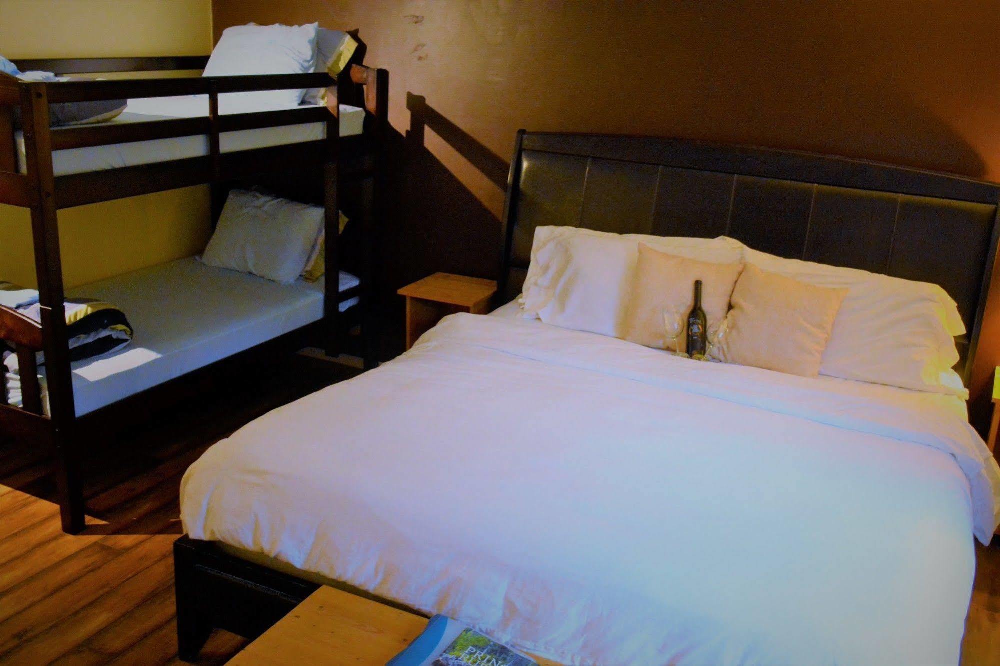 Tall Trees Bed & Breakfast Принц Рупърт Екстериор снимка