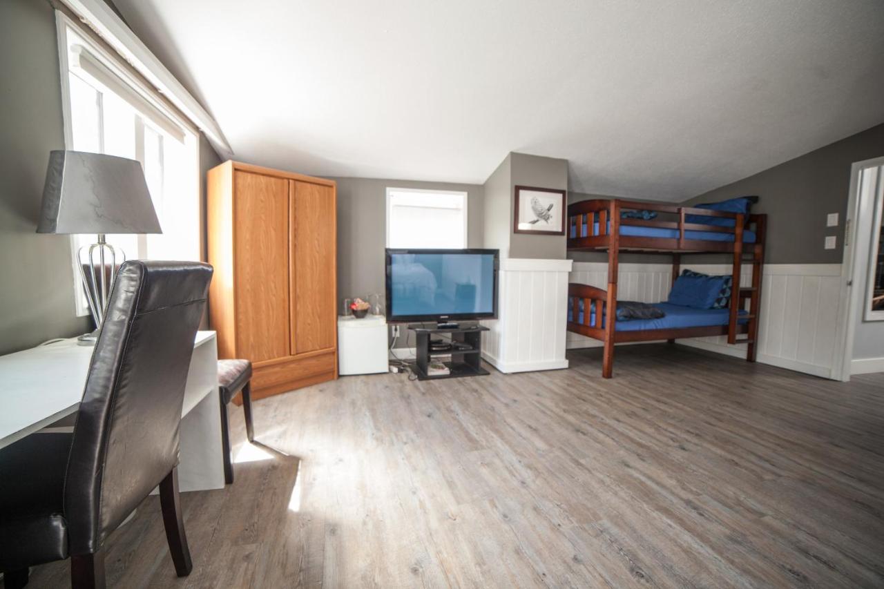 Tall Trees Bed & Breakfast Принц Рупърт Екстериор снимка